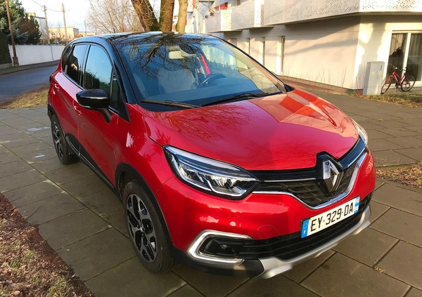 Renault Captur cena 47100 przebieg: 49000, rok produkcji 2018 z Poznań małe 631